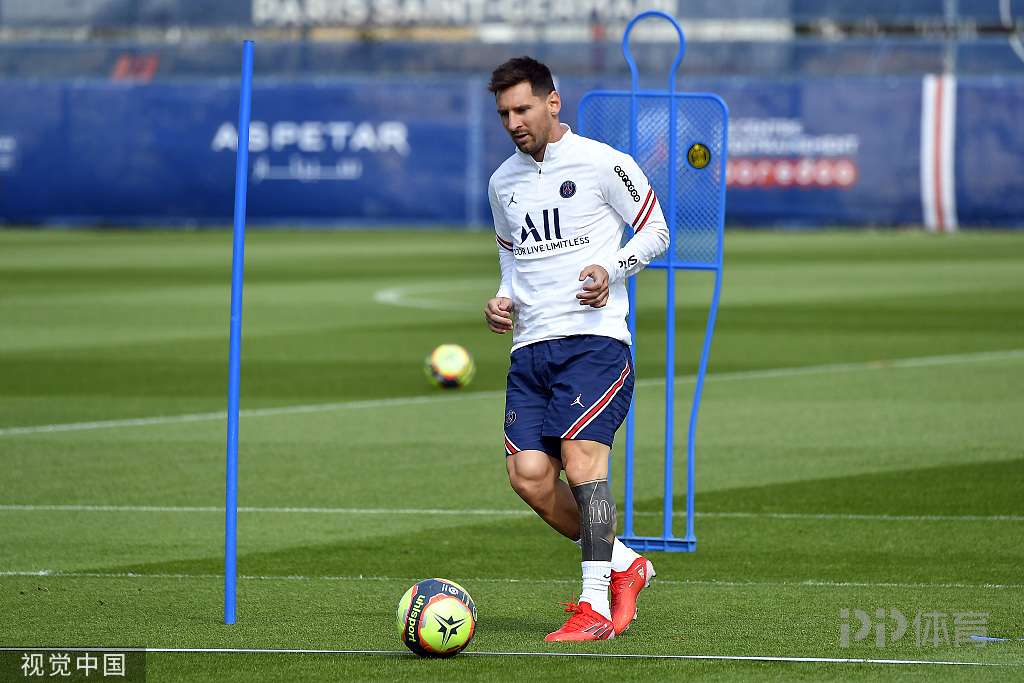 赛场现实的 赛场现实的