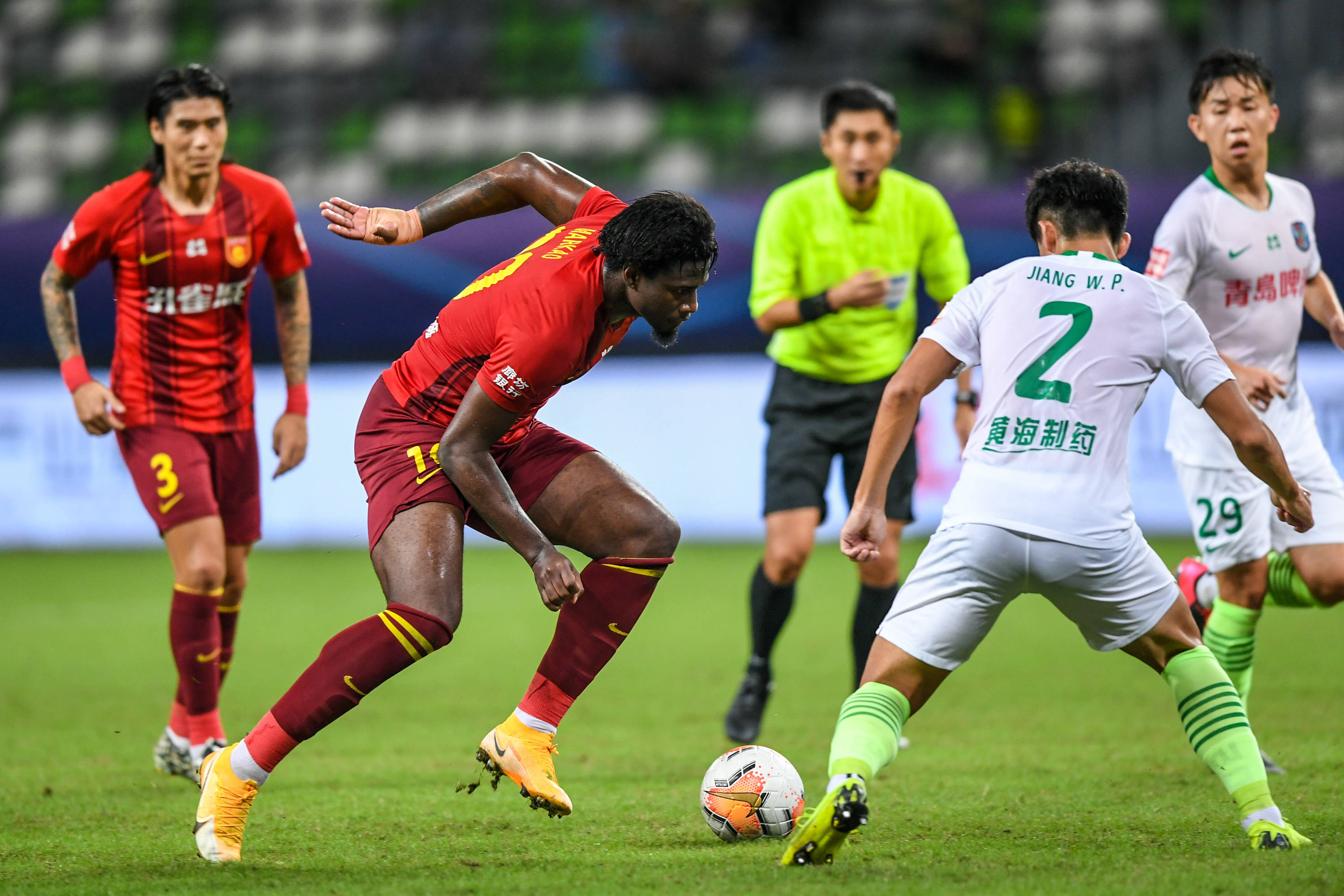 亚洲场地脚 亚洲场地脚